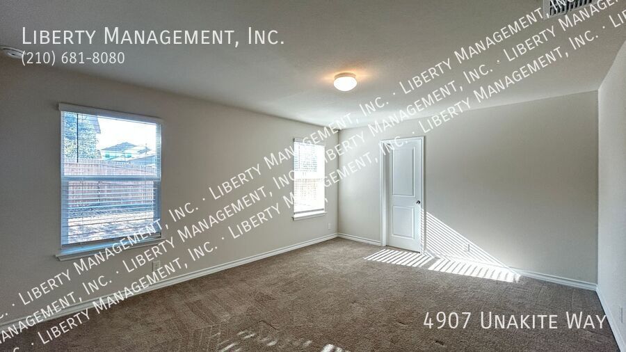 Gorgeous One Story Home in the Awesome Neighborhood of Riverstone at Westpointe property image