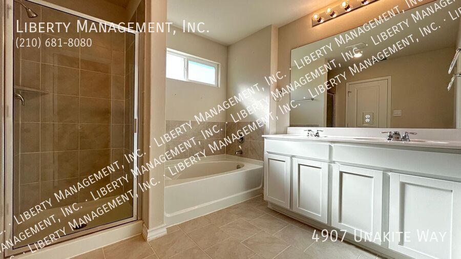 Gorgeous One Story Home in the Awesome Neighborhood of Riverstone at Westpointe property image