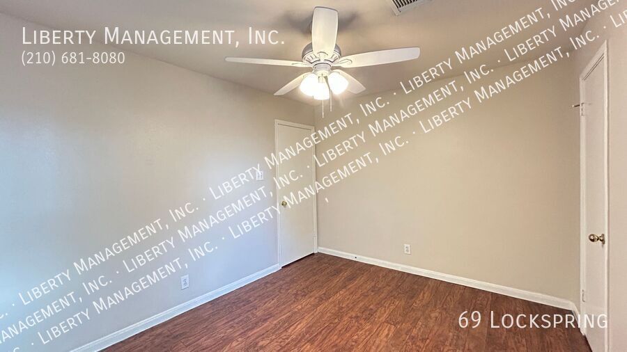 Fantastic 4 Bedroom, 2.5 Bath Home in a Gated Community property image