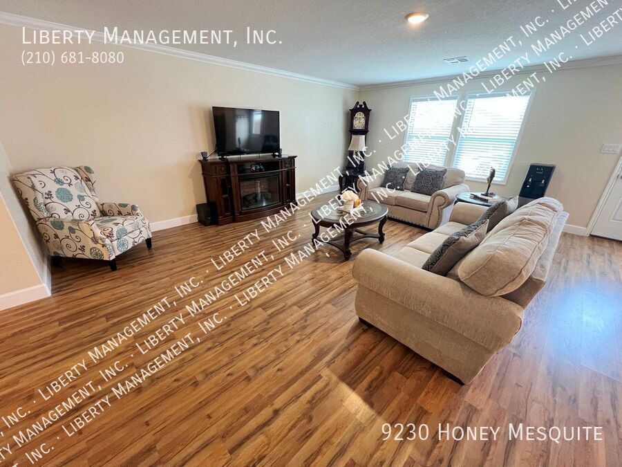 Upgraded 4 Bed, 2.5 Bath Home in Navarro Ranch property image