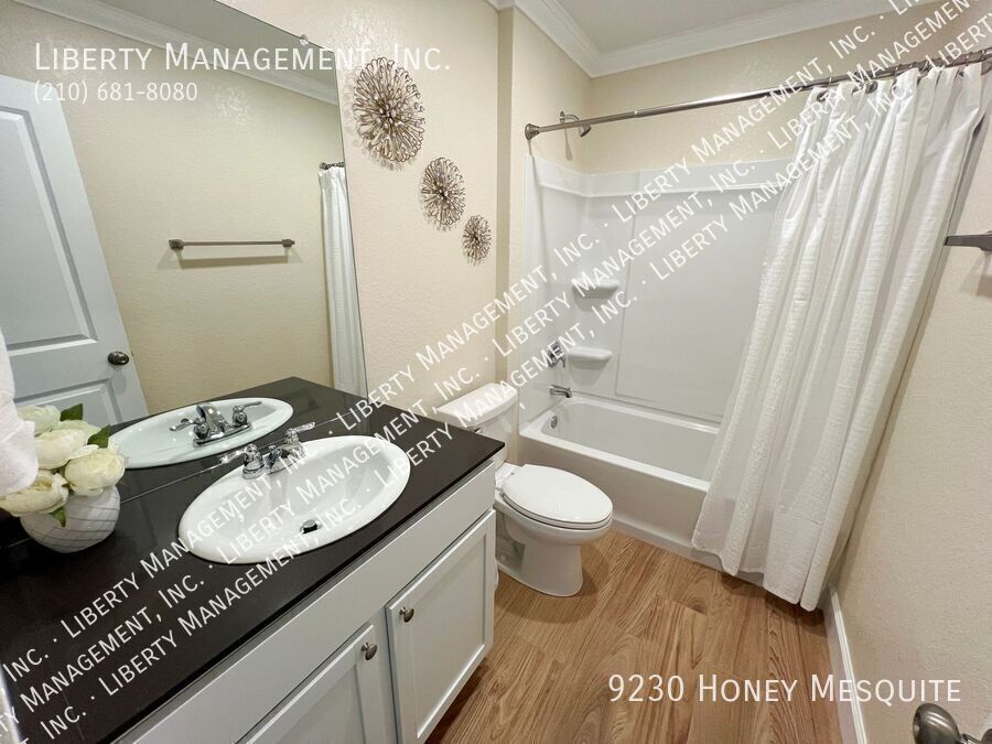 Upgraded 4 Bed, 2.5 Bath Home in Navarro Ranch property image