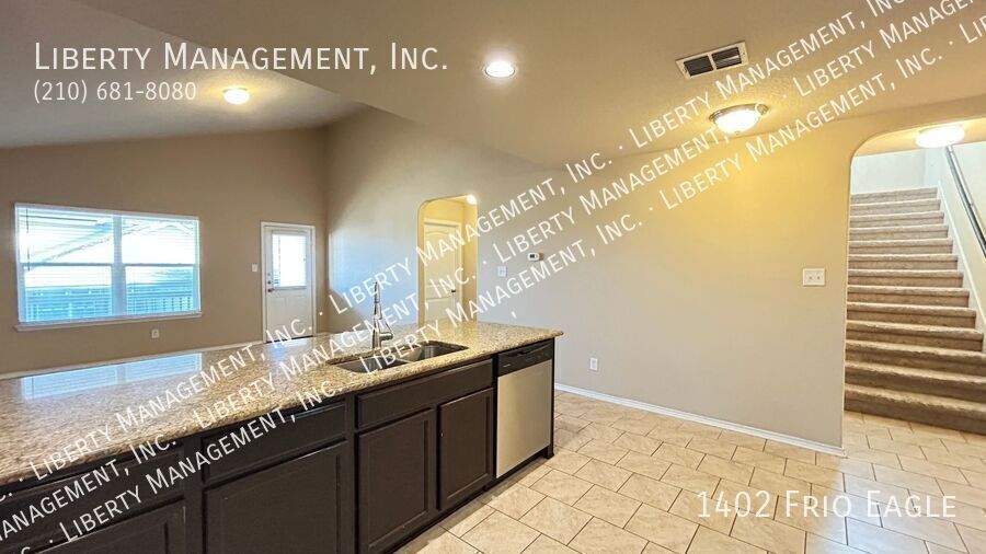 Gorgeous 4 Bedroom, 2.5 Bath Home property image