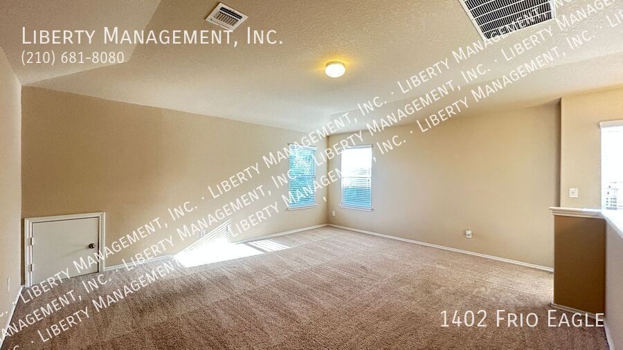 Gorgeous 4 Bedroom, 2.5 Bath Home property image