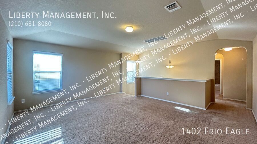 Gorgeous 4 Bedroom, 2.5 Bath Home property image