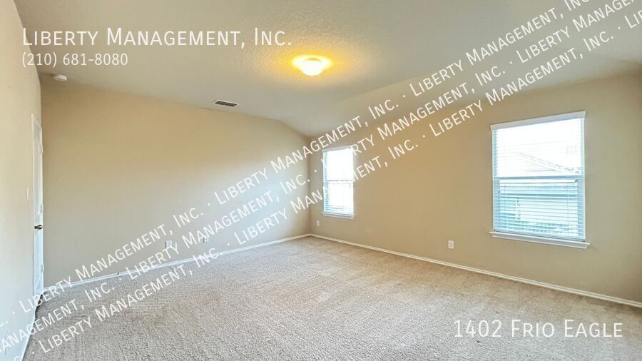 Gorgeous 4 Bedroom, 2.5 Bath Home property image