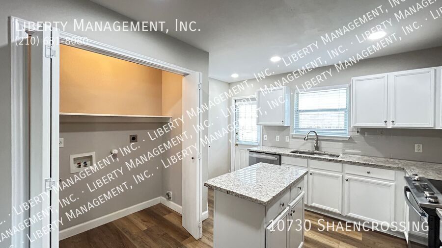 Beautiful 3 Bedroom, 2 Bath Home Near Alamo Ranch property image