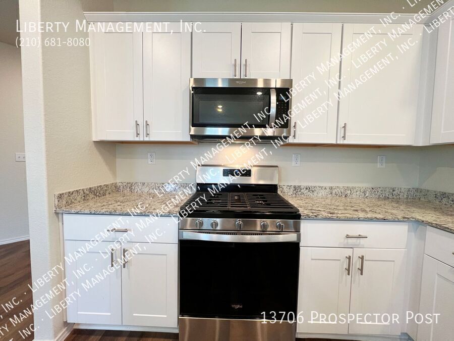 Beautiful 4 Bedroom, 3 Bath Home property image