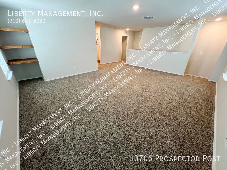 Beautiful 4 Bedroom, 3 Bath Home property image