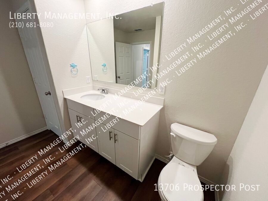 Beautiful 4 Bedroom, 3 Bath Home property image