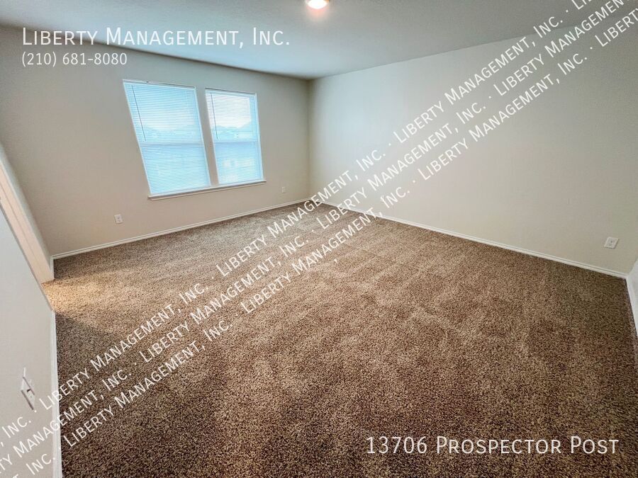 Beautiful 4 Bedroom, 3 Bath Home property image