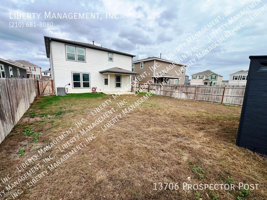 Beautiful 4 Bedroom, 3 Bath Home property image