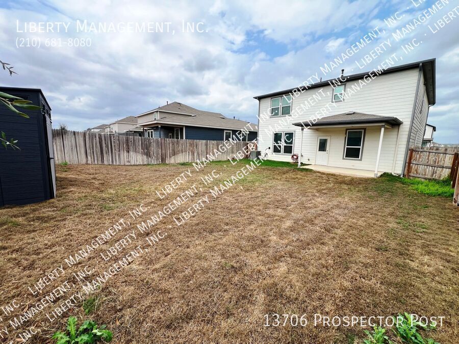 Beautiful 4 Bedroom, 3 Bath Home property image