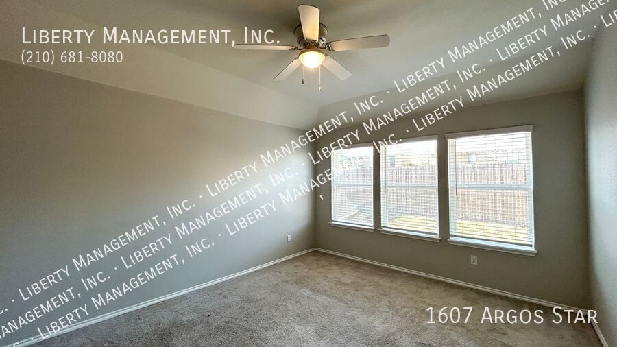 Beautiful 4 Bed, 2 Bath Single Story on a Greenbelt in desirable Arcadia Ridge property image