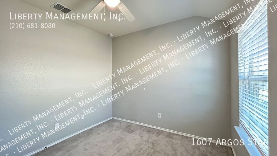 Beautiful 4 Bed, 2 Bath Single Story on a Greenbelt in desirable Arcadia Ridge property image