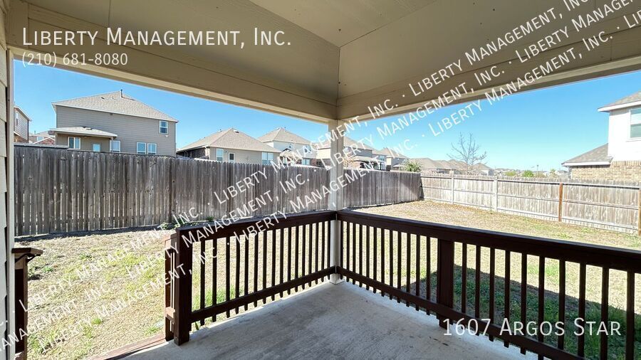 Beautiful 4 Bed, 2 Bath Single Story on a Greenbelt in desirable Arcadia Ridge property image