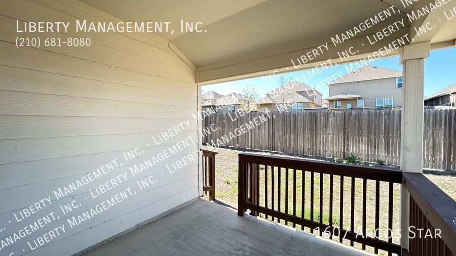 Beautiful 4 Bed, 2 Bath Single Story on a Greenbelt in desirable Arcadia Ridge property image