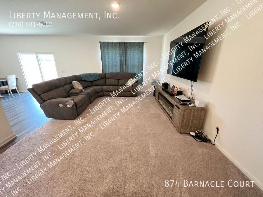 4 Bedroom, 3 Bath Home property image