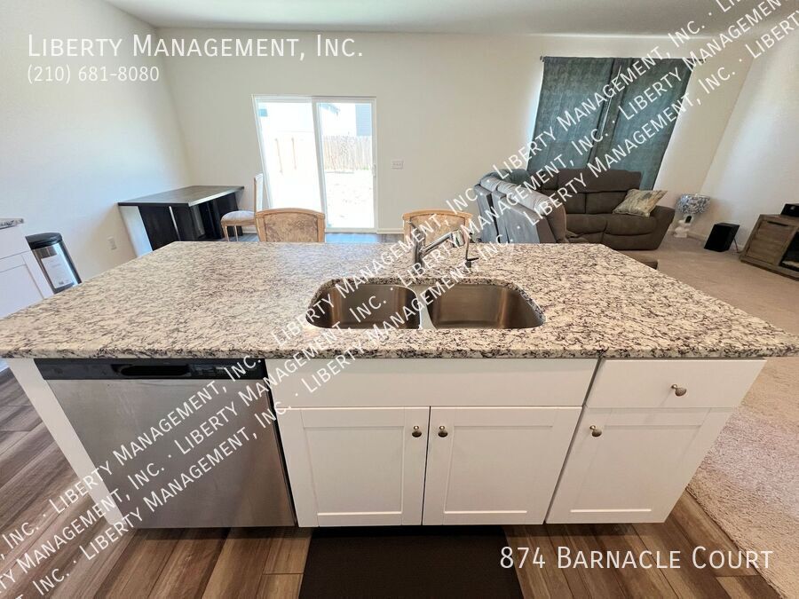 4 Bedroom, 3 Bath Home property image