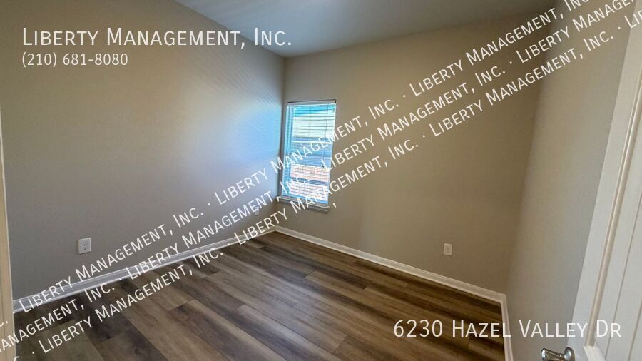 Beautiful 3 Bed, 2 Bath One Story Home in Meadow Pointe property image