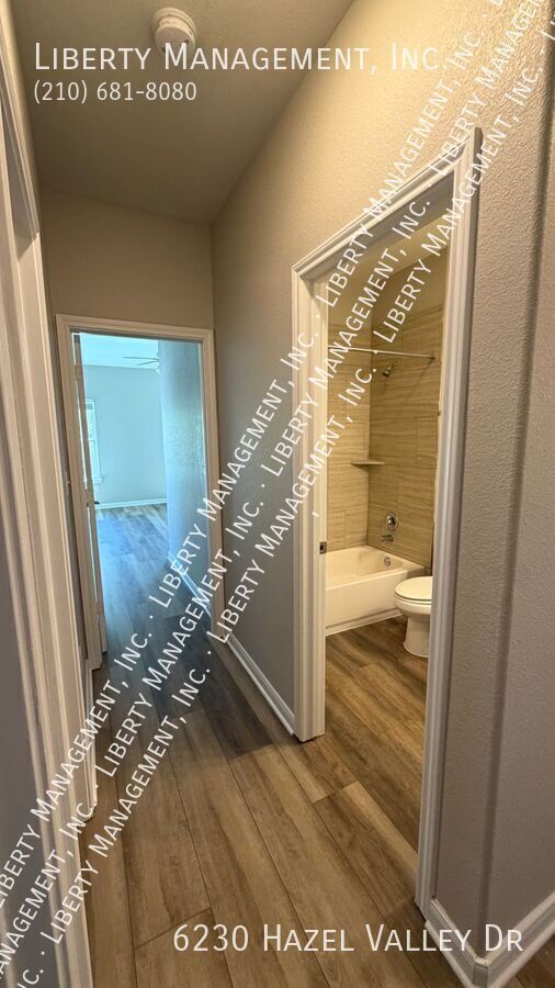 Beautiful 3 Bed, 2 Bath One Story Home in Meadow Pointe property image