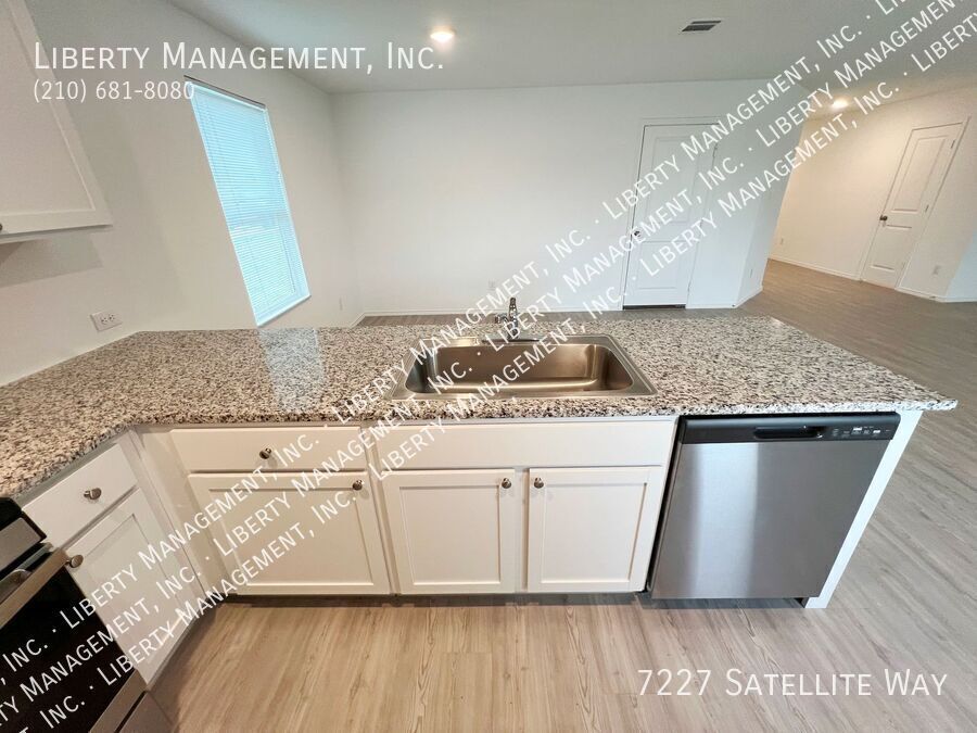 4 Bedroom, 2.5 Bath Home Available property image