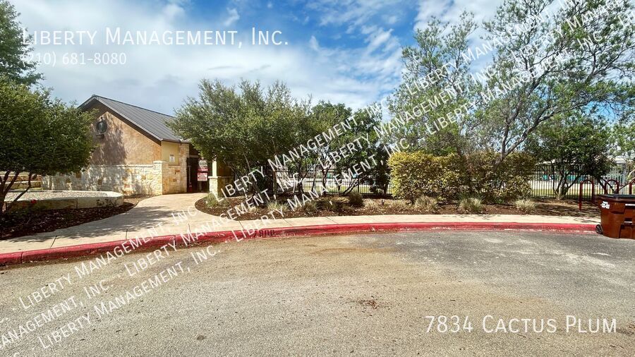 Single story 3 Bed, 2 Bath Home near Alamo Ranch property image