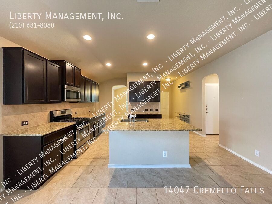 Single-story 3 Bed, 2 Bath Home in Valley Ranch property image