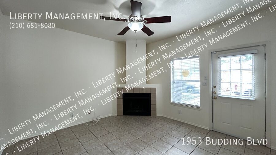 Charming Townhome just outside McAllister Park property image