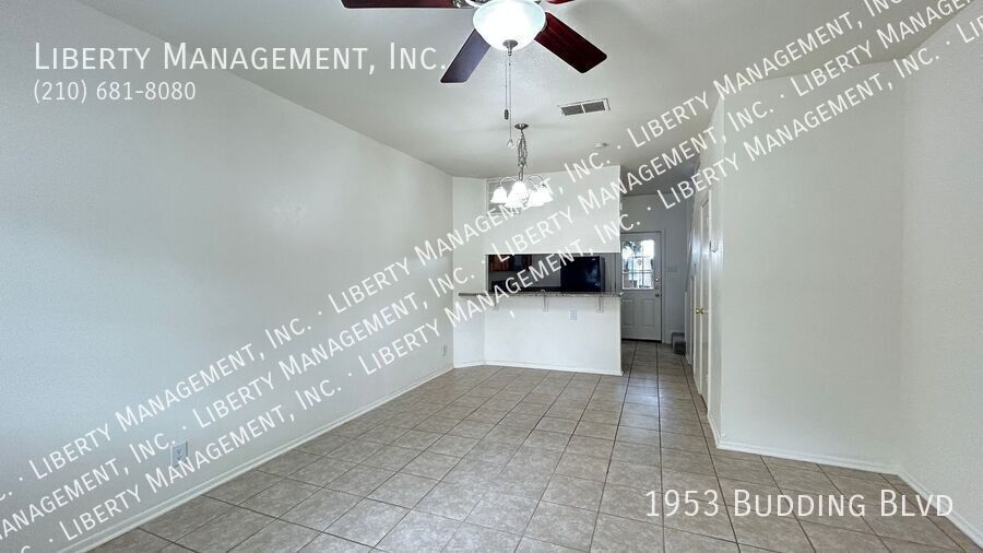 Charming Townhome just outside McAllister Park property image