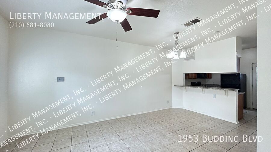 Charming Townhome just outside McAllister Park property image