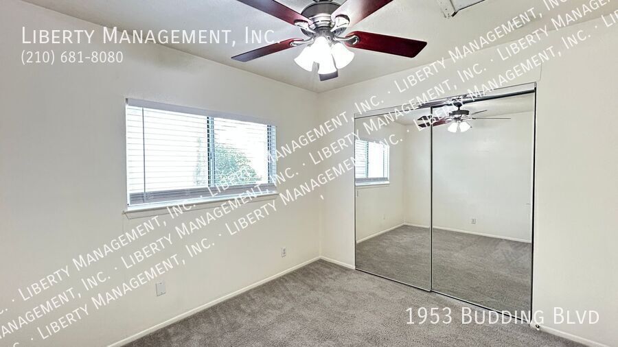 Charming Townhome just outside McAllister Park property image