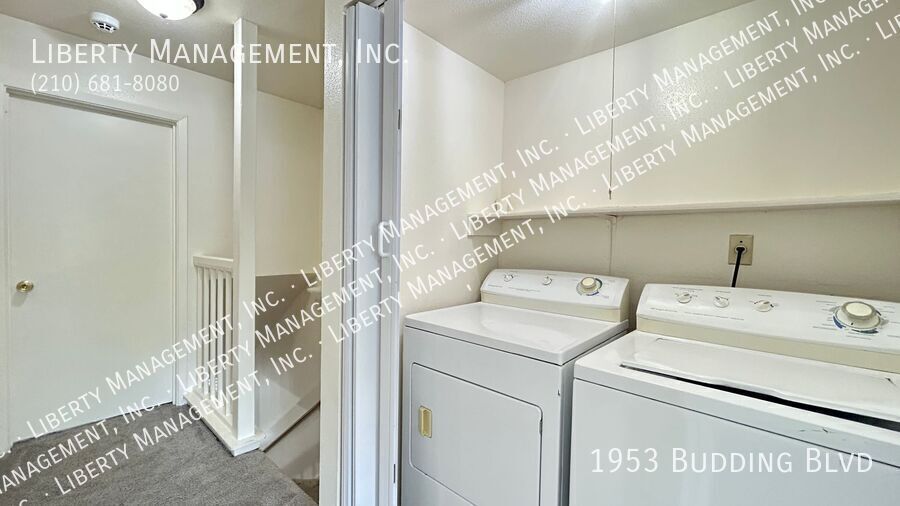 Charming Townhome just outside McAllister Park property image