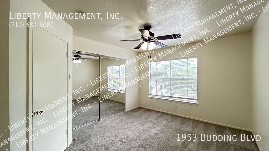 Charming Townhome just outside McAllister Park property image