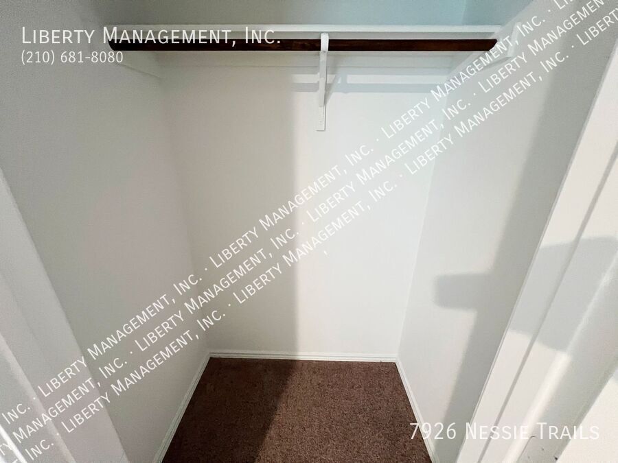3 Bed, 2 Bath Home on Cul-de-sac property image