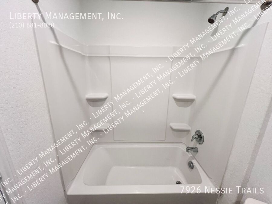 3 Bed, 2 Bath Home on Cul-de-sac property image