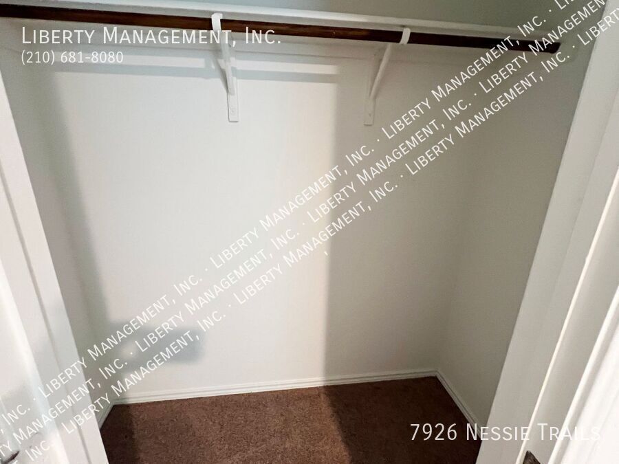 3 Bed, 2 Bath Home on Cul-de-sac property image
