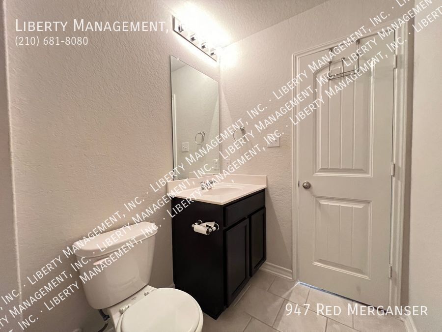 5 Bedroom, 3.5 Bath Home In Redbird Ranch Near Lackland AFB property image