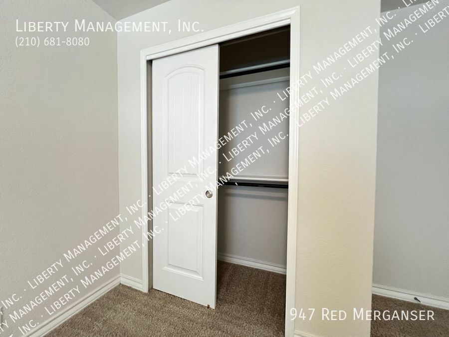 5 Bedroom, 3.5 Bath Home In Redbird Ranch Near Lackland AFB property image