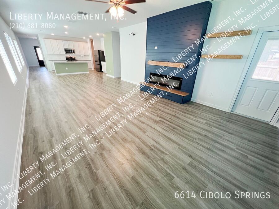 4 Bedroom, 2.5 Bath Home with Solar Panels property image