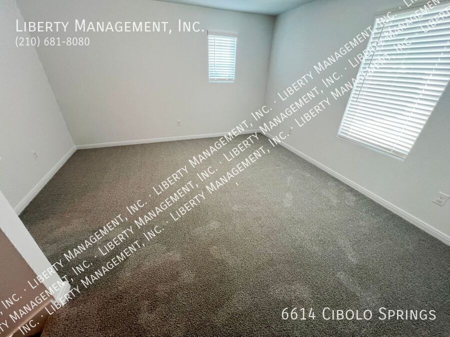 4 Bedroom, 2.5 Bath Home with Solar Panels property image