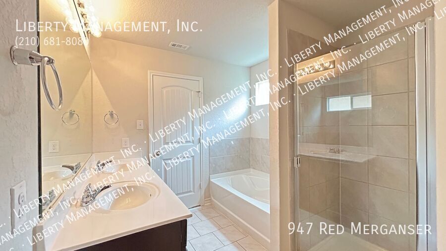 5 Bedroom, 3.5 Bath Home In Redbird Ranch Near Lackland AFB property image