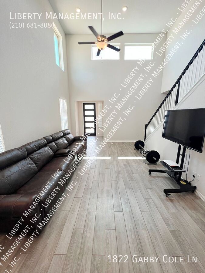 4 Bed, 3.5 Bath Home in Veranda property image