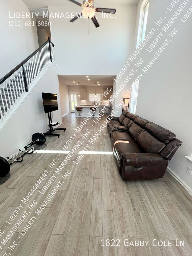 4 Bed, 3.5 Bath Home in Veranda property image