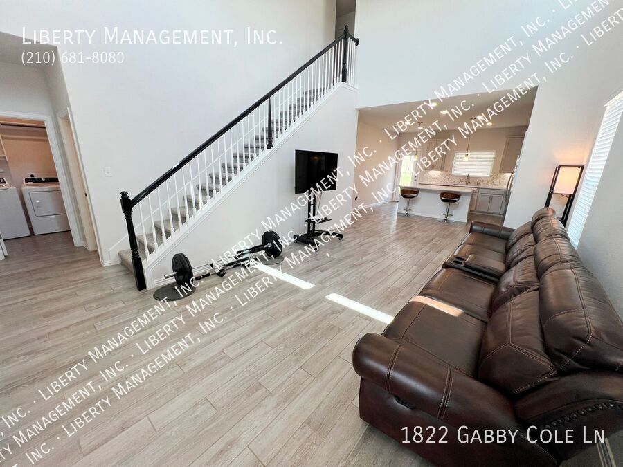 4 Bed, 3.5 Bath Home in Veranda property image