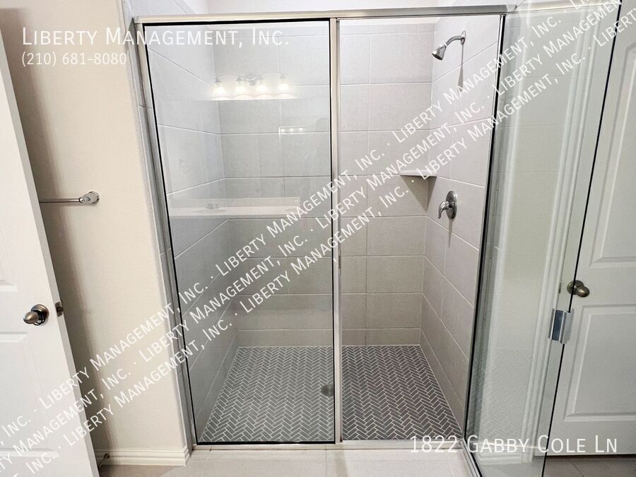 4 Bed, 3.5 Bath Home in Veranda property image