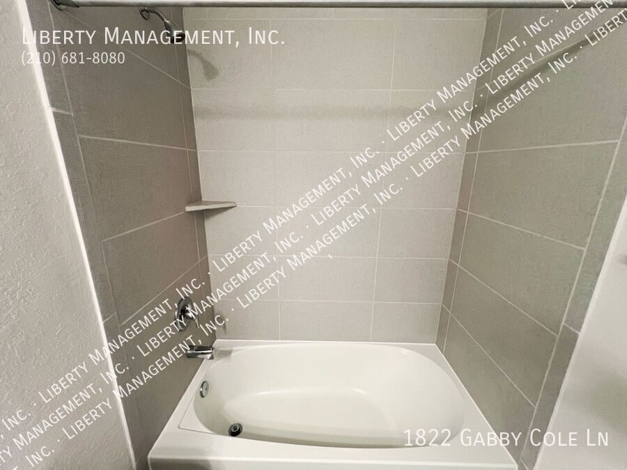 4 Bed, 3.5 Bath Home in Veranda property image