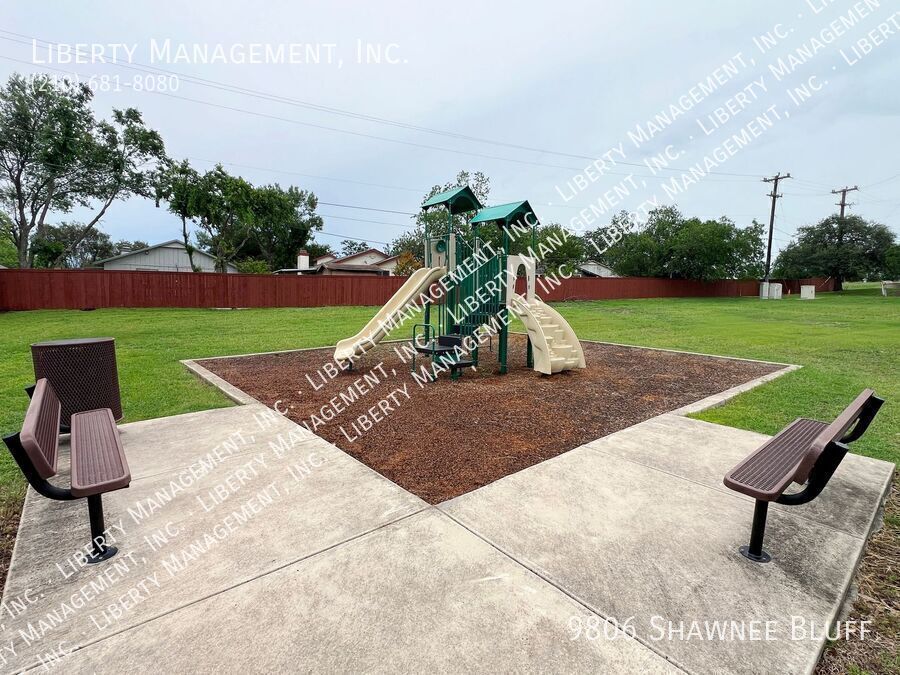 4 Bed, 2 Bath Home property image