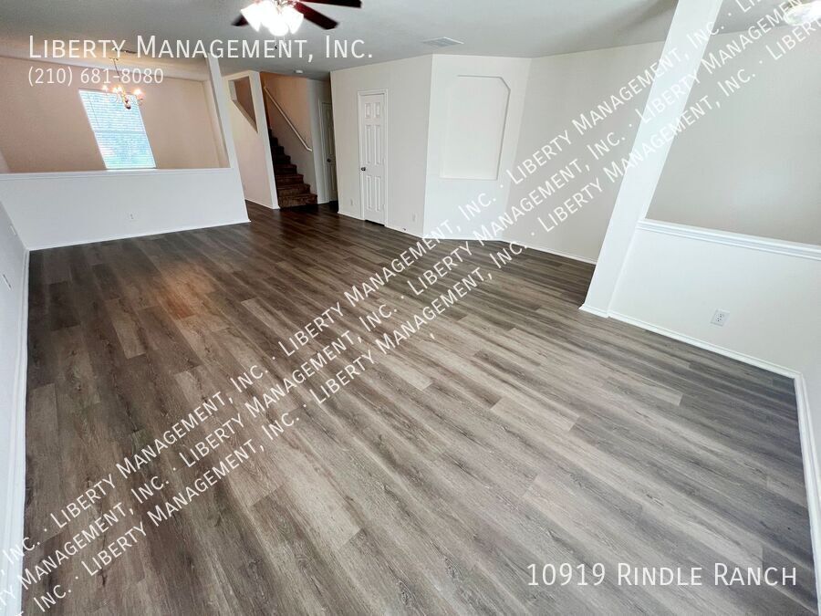 4 Bed, 2.5 Bath Home in River Mist. property image