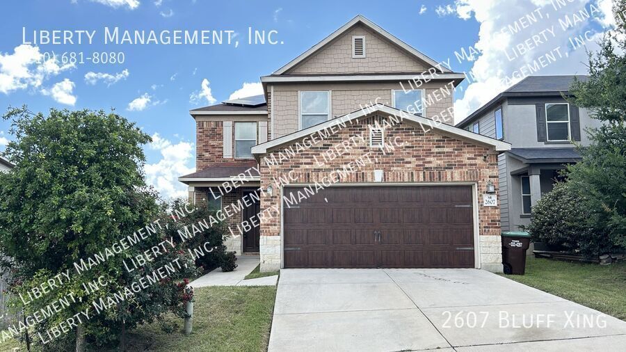 Beautiful 3 bedroom 2.5 bath home with SOLAR PANELS property image