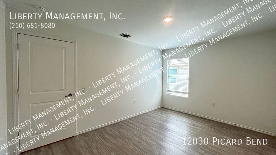 3 Bed 2 Bath 1450 sq ft Single Story Home on a Cul-de-sac property image